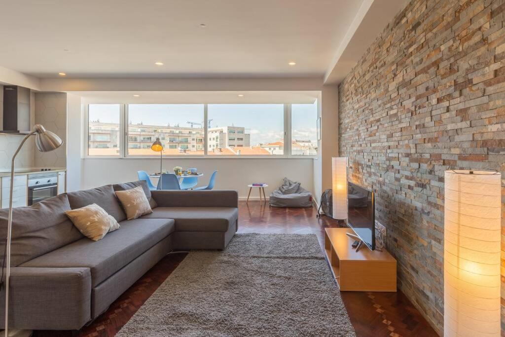 Apartment Charming House Music By Unique Hosts